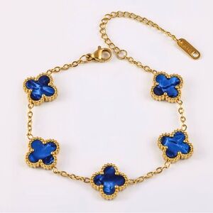 Women’s Clover Bracelets ( Available In Different Colors)